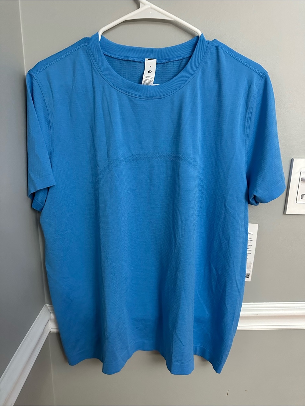 NWT Lululemon Swiftly Relaxed Short Sleeve
SIZE 8